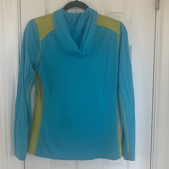 ICEBREAKER Merino Wool, Top with hoodie, Size M - Picture 5 of 8